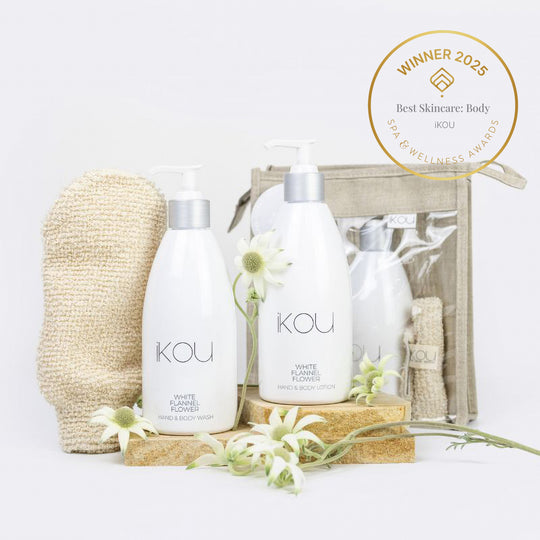 Luxury Bathroom Kit White Flannel Flower